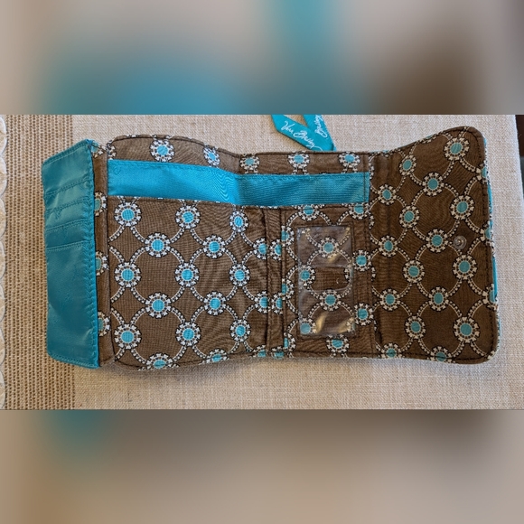 Vera Bradley Turquoise and Cream Patterned Wallet - Picture 4 of 4